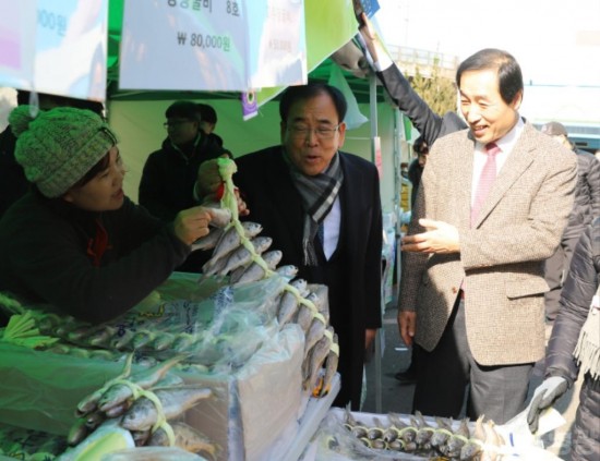 영광군, 설맞이 수도권 대대적인 직거래 장터 행사 가져 1.jpg