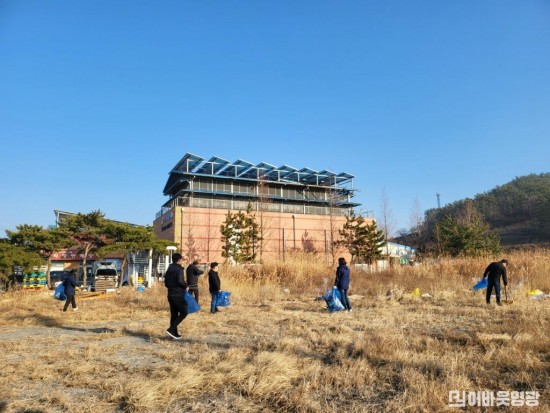 읍면2.사진자료(법성면 설맞이 환경정화활동 실시) (2)[크기변환].jpg