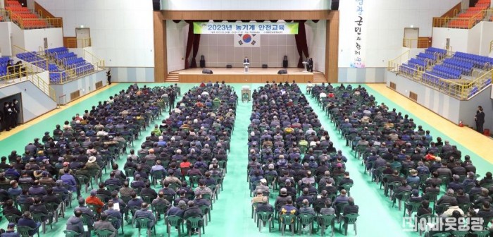 5.사진자료(영광군, 전국 최대규모‘2023년 농기계 안전교육’큰 호응) (1)[크기변환].JPG