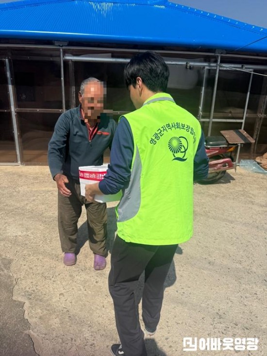 3.사진자료(홍농읍, 봄바람 따라 따뜻한 김치 나눔 펼쳐) (1).jpeg