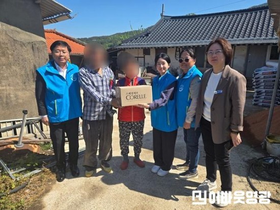 2.사진자료(대마면 지역사회보장협의체, 사랑의 밥그릇 전달).jpg