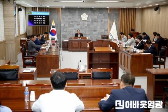 [크기변환]2025.05.20. 제16회 영광군의회 의원간담회-(6).JPG