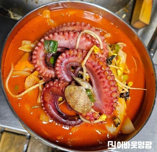 통 돌문어짬뽕.jpg