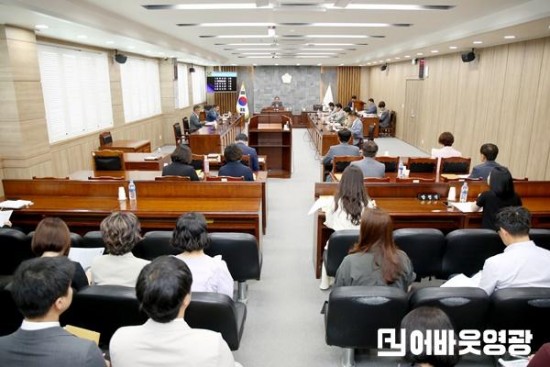 [크기변환]2025.07.01. 제20회 영광군의회 의원간담회-(1).JPG