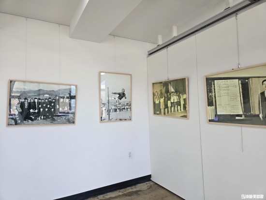 2.사진(영광문화예술촌 운동장의 발자국들 전시회) (1).jpg