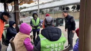 1.사진(영광읍, 노인일자리 만족도 조사 실시)1.jpg
