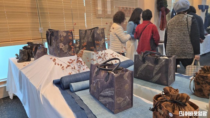 2.사진(영광 천연염색 연구회 두번째 회원전)4.jpeg