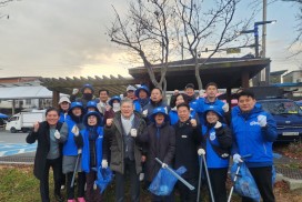 더불어민주당 영광지역위원회 파란빛봉사단, 영광읍내 환경정화활동 전개