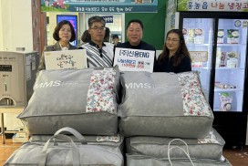 ㈜ 신용 ENG 장덕인 대표, 홍농읍 나눔냉장고에 물품기탁